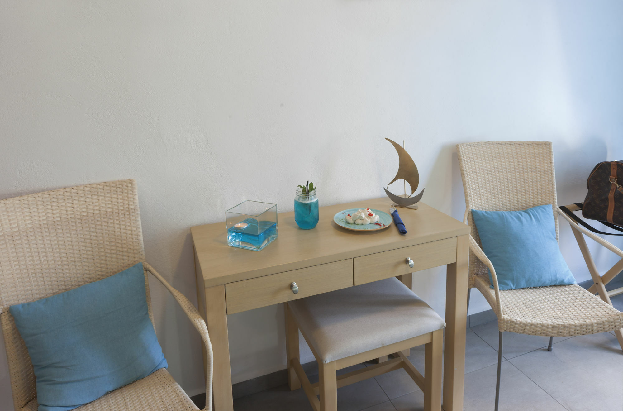 Blue Harmony Hotel Кинион Экстерьер фото